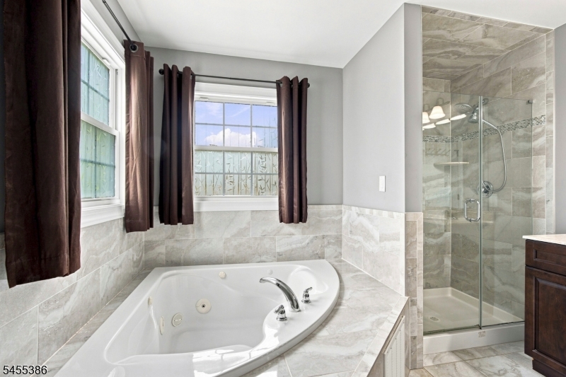 18 Kendall Rd Property Photo 15