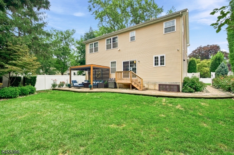 18 Kendall Rd Property Photo 22