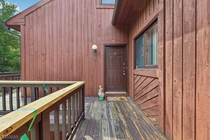 1 Beaver Creek Dr 4 Property Photo 3