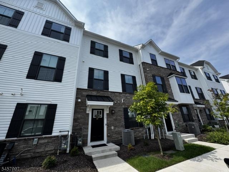 114 Bergen St Property Photo 26