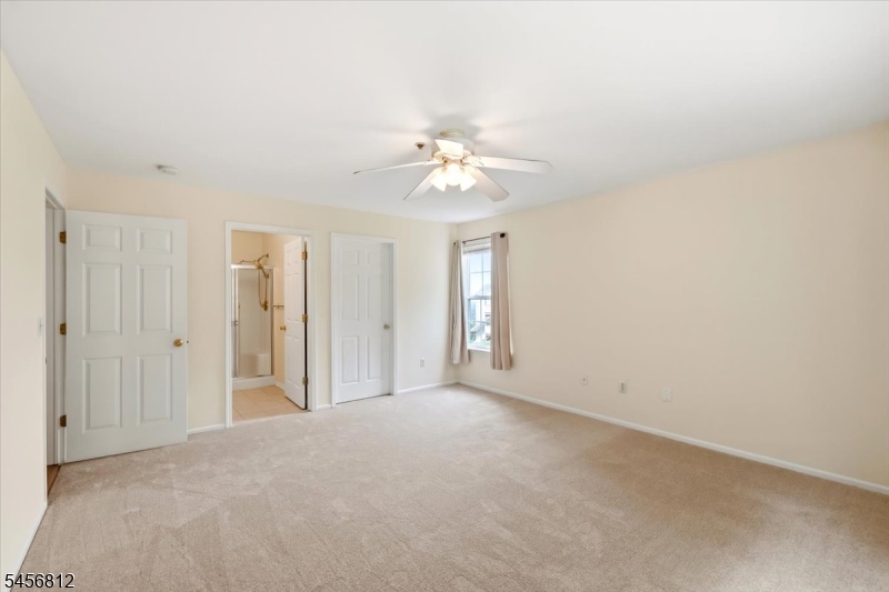 1233 King Ct Property Photo 15