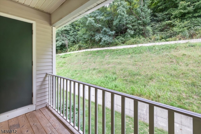 1233 King Ct Property Photo 24