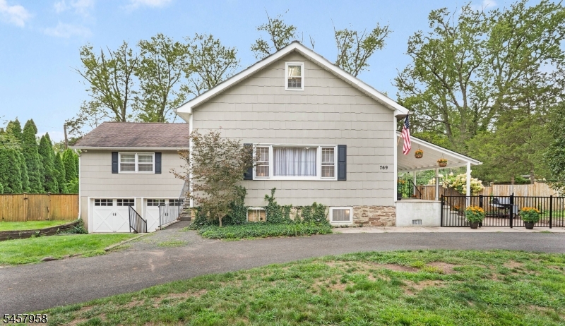 769 Chimney Rock Rd Property Photo 20