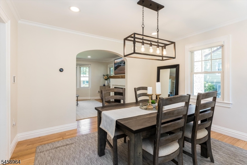 22 Sheridan Avenue Property Photo 15