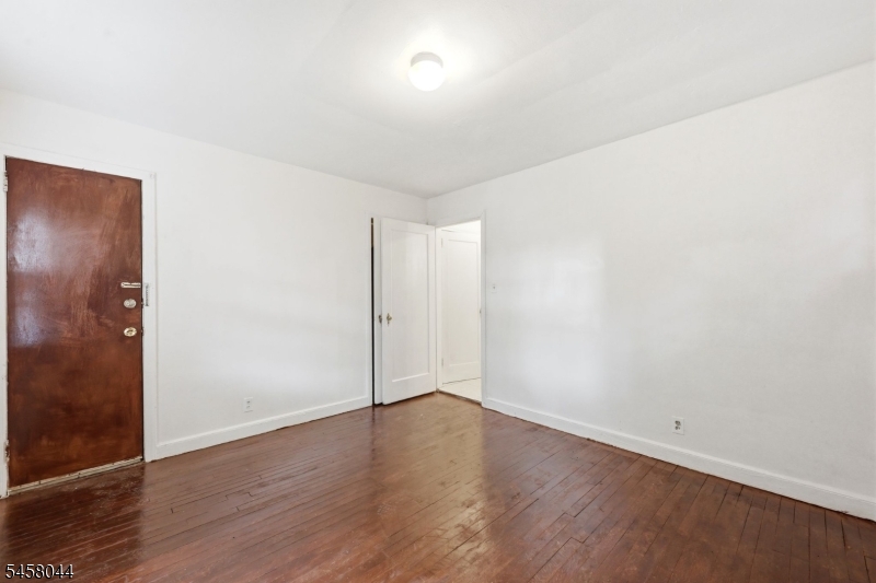 10 Mcgotty Pl 1 Property Photo 4