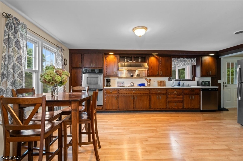 7 Ridgewood Rd Property Photo 8