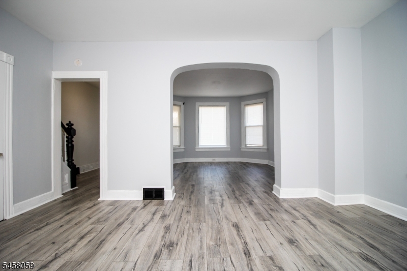 2 Baker Ave Property Photo 9