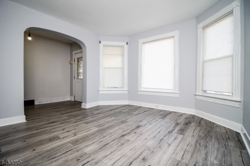 2 Baker Ave Property Photo 14