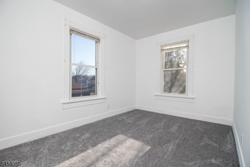 2 Baker Ave Property Photo 18