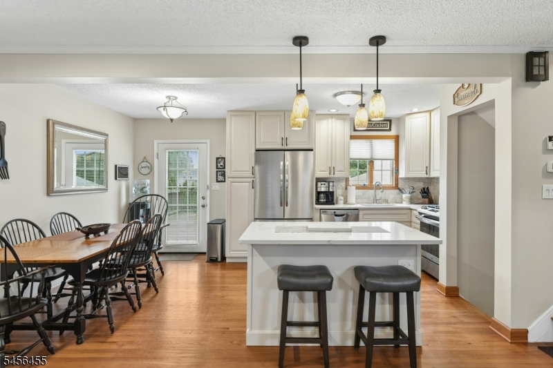 299 Stoughton Ave Property Photo 8