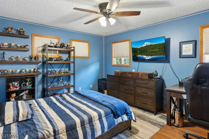 299 Stoughton Ave Property Photo 18