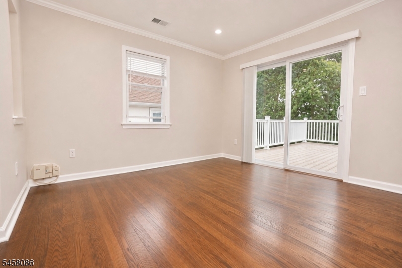 146 Liberty Ave Property Photo 11