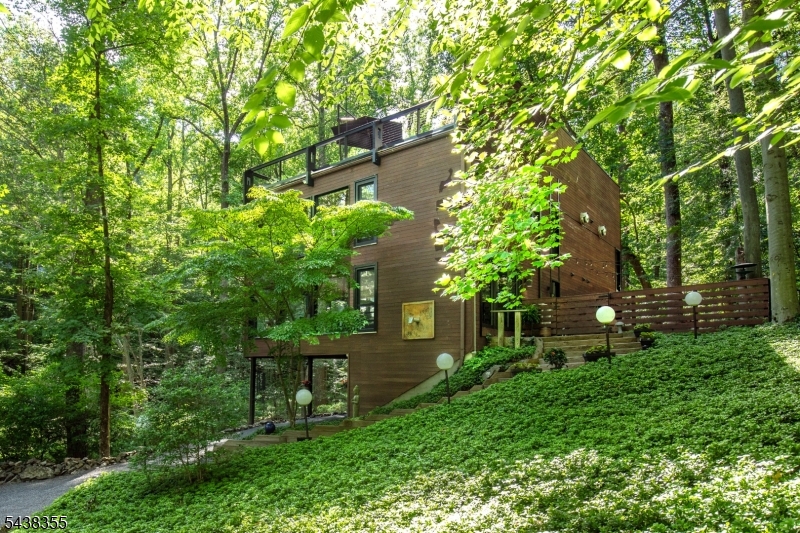 37 Guinea Hollow Rd Property Photo 6