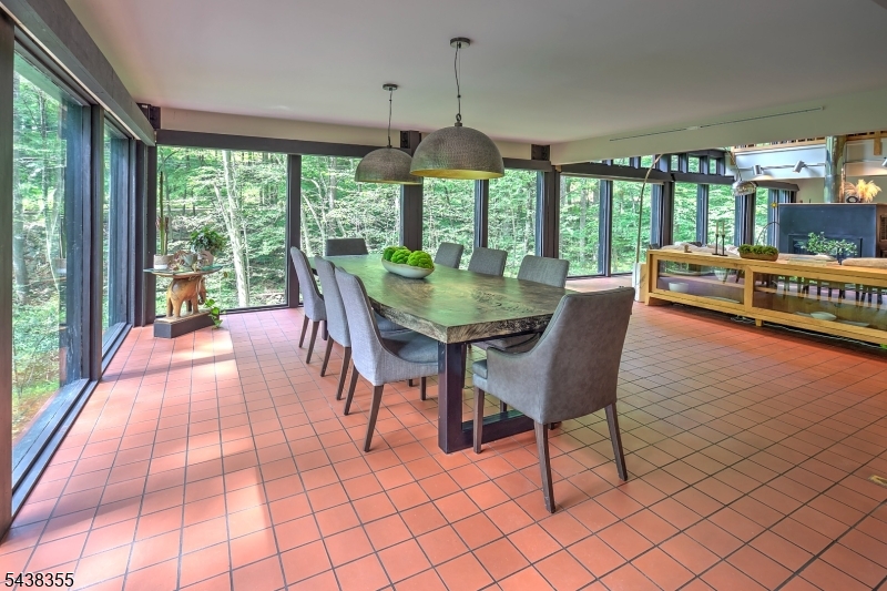 37 Guinea Hollow Rd Property Photo 12