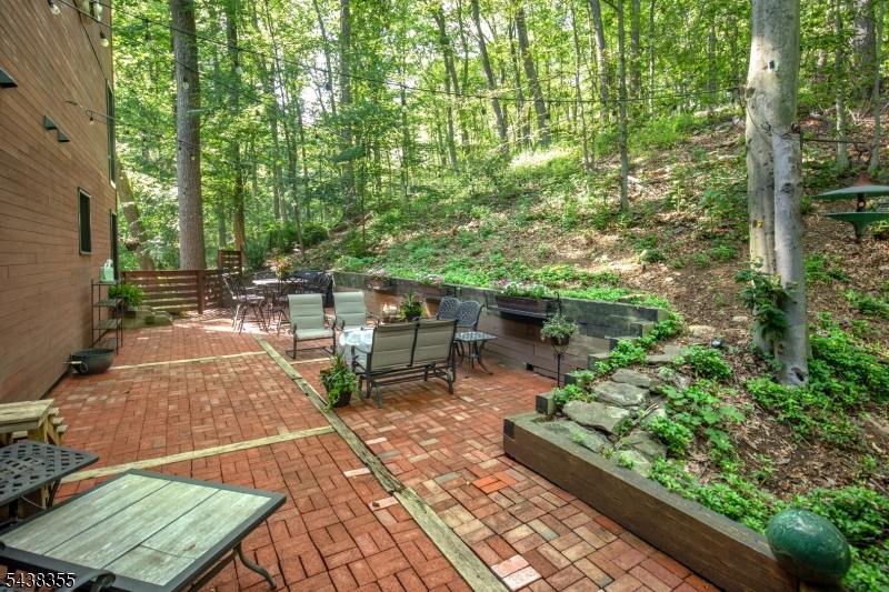 37 Guinea Hollow Rd Property Photo 40