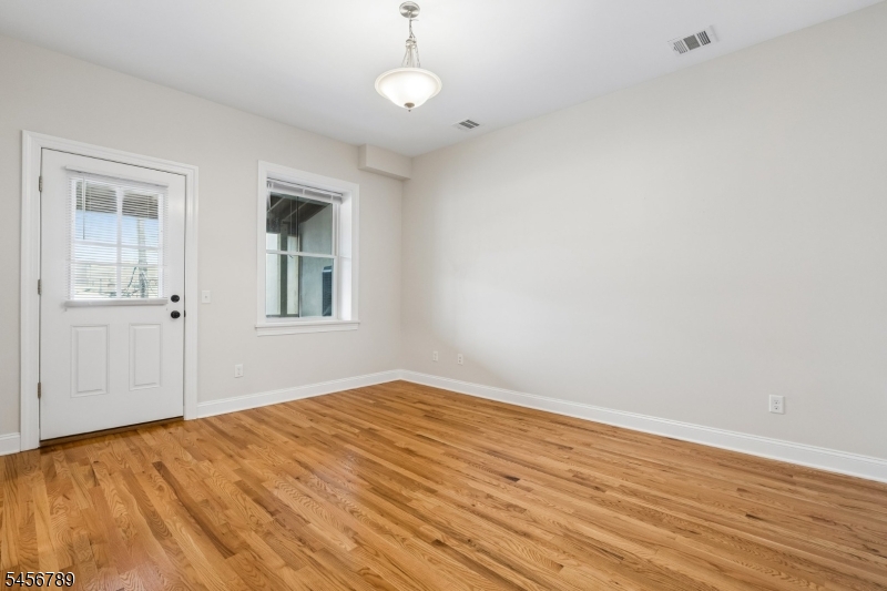 21 Union Pl Unit 3 Property Photo 11