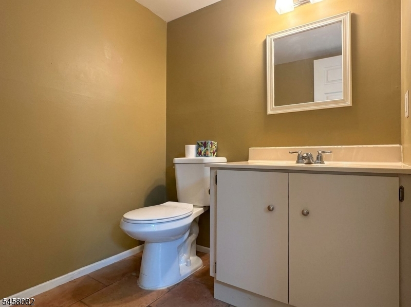 231 Kingsberry Dr Property Photo 6