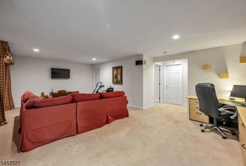 4 Kingsley Evans Cir Property Photo 34