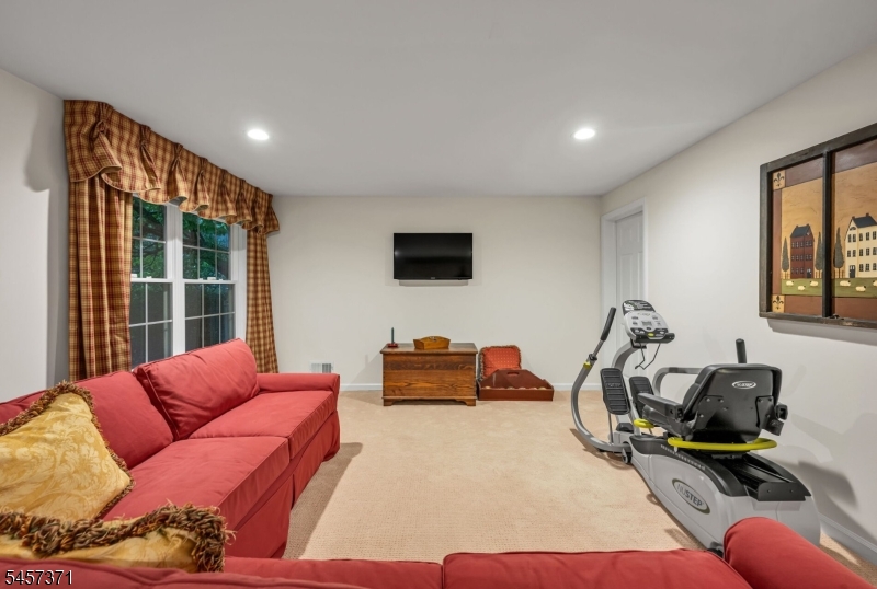 4 Kingsley Evans Cir Property Photo 35