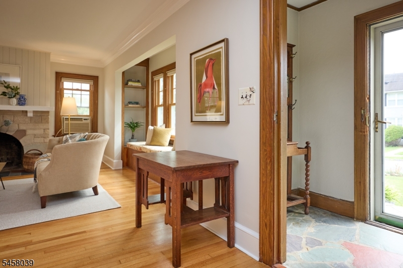 11 Winding Way Property Photo 4