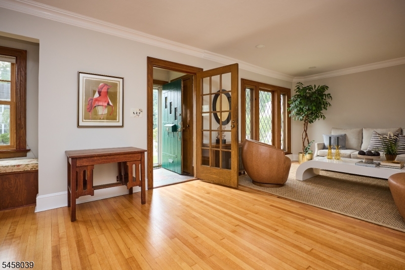 11 Winding Way Property Photo 5