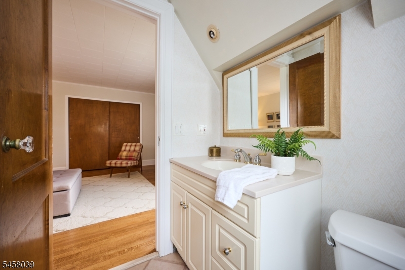 11 Winding Way Property Photo 37