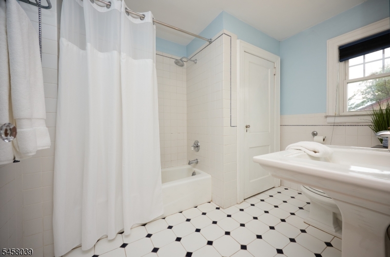 11 Winding Way Property Photo 40