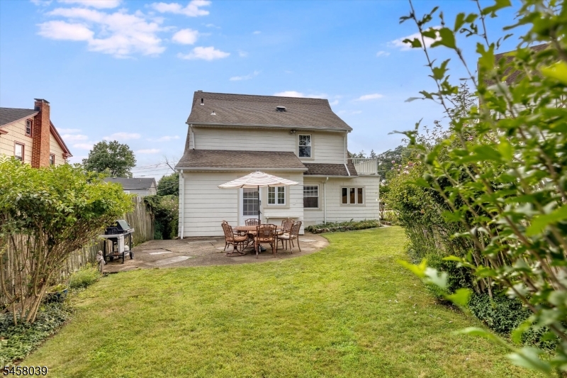 11 Winding Way Property Photo 45