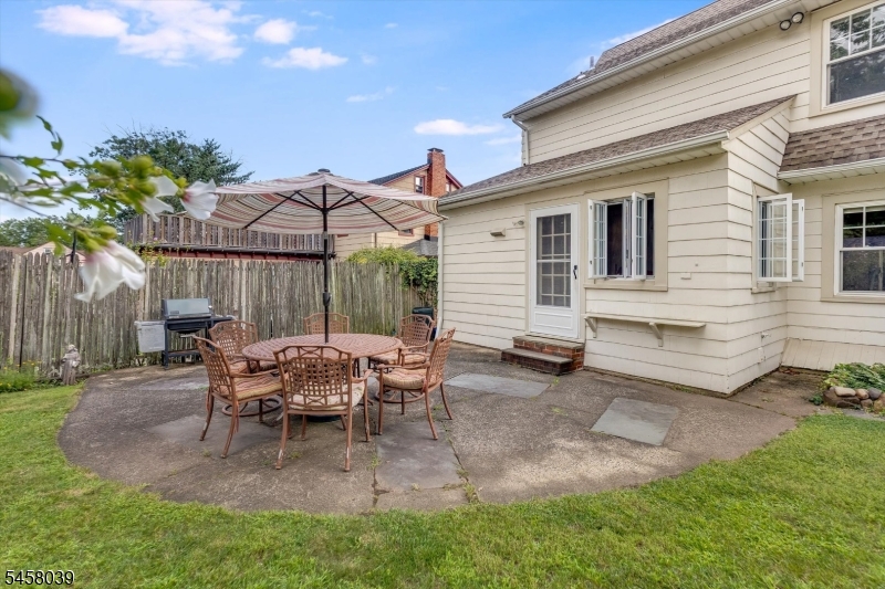 11 Winding Way Property Photo 46