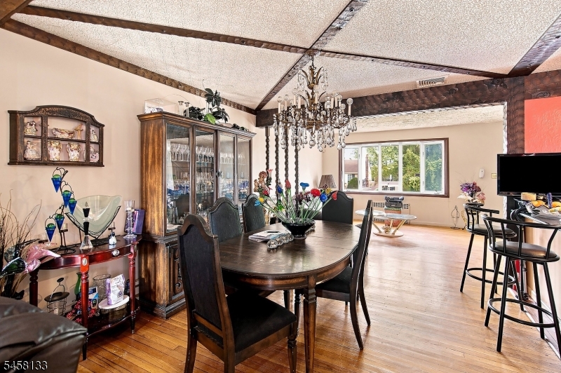15 Charles St Property Photo 8