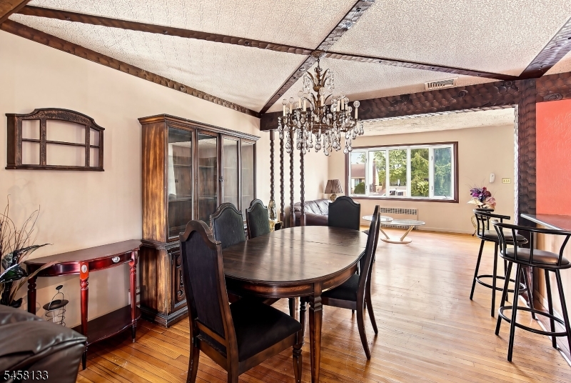 15 Charles St Property Photo 9