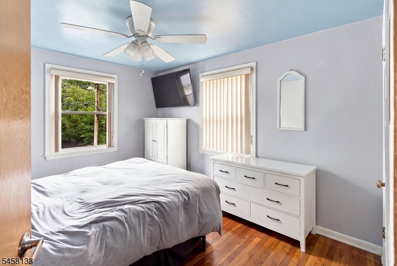 15 Charles St Property Photo 15