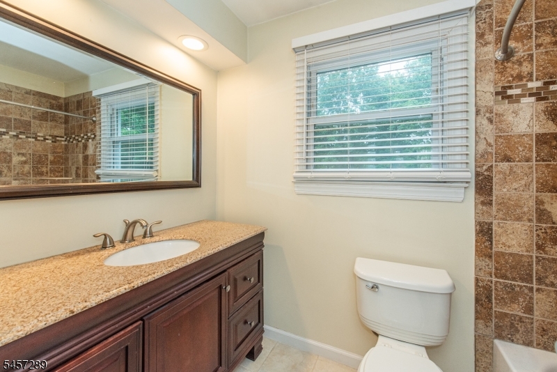 47 Biscay Dr Property Photo 36