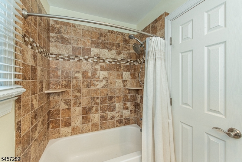 47 Biscay Dr Property Photo 37