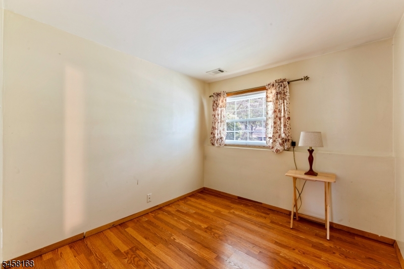 5 Yale Ct Property Photo 23