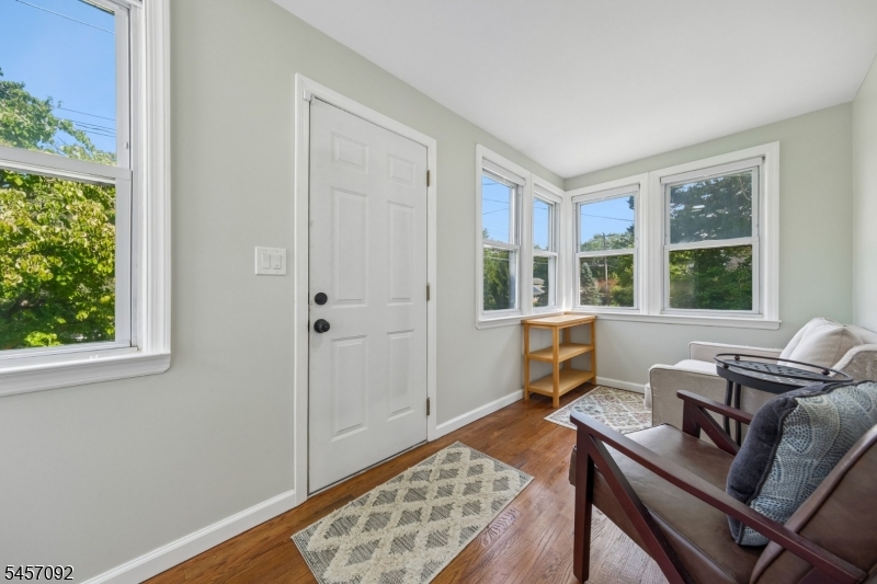 139 Union Ave Property Photo 4
