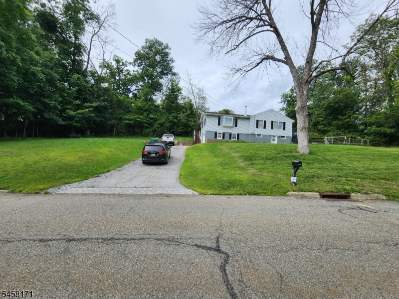 30 Locust Rd Property Photo 31