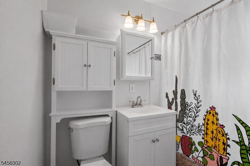 725 Joralemon St 110 Property Photo 5