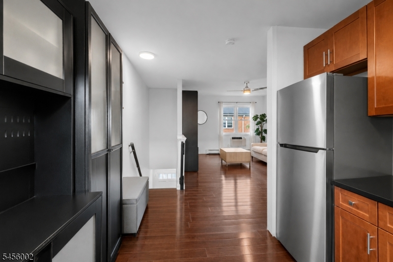 725 Joralemon St 110 Property Photo 6