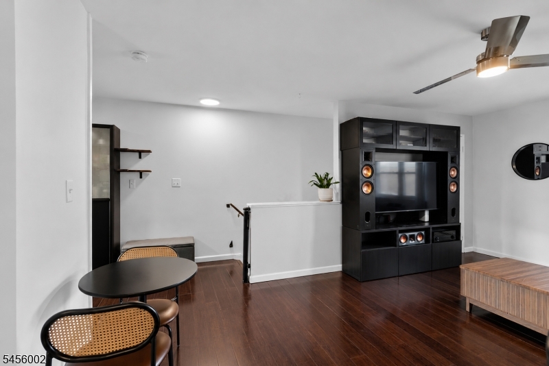 725 Joralemon St 110 Property Photo 10