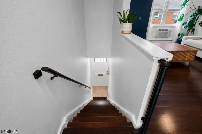 725 Joralemon St 110 Property Photo 13