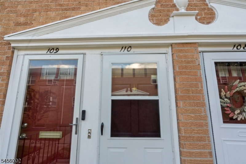 725 Joralemon St 110 Property Photo 21