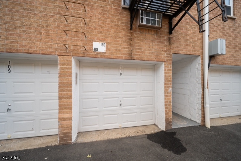 725 Joralemon St 110 Property Photo 24