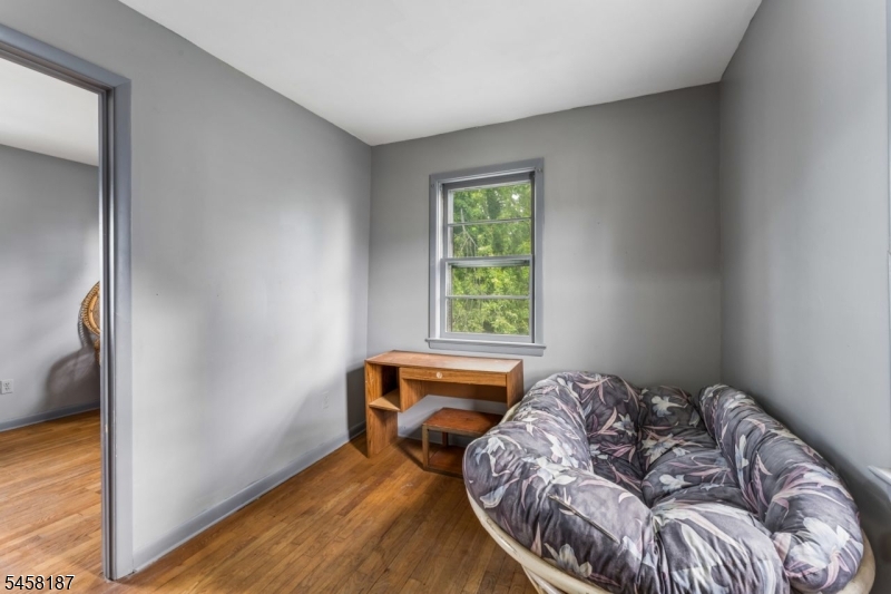 5 Cross St Property Photo 17