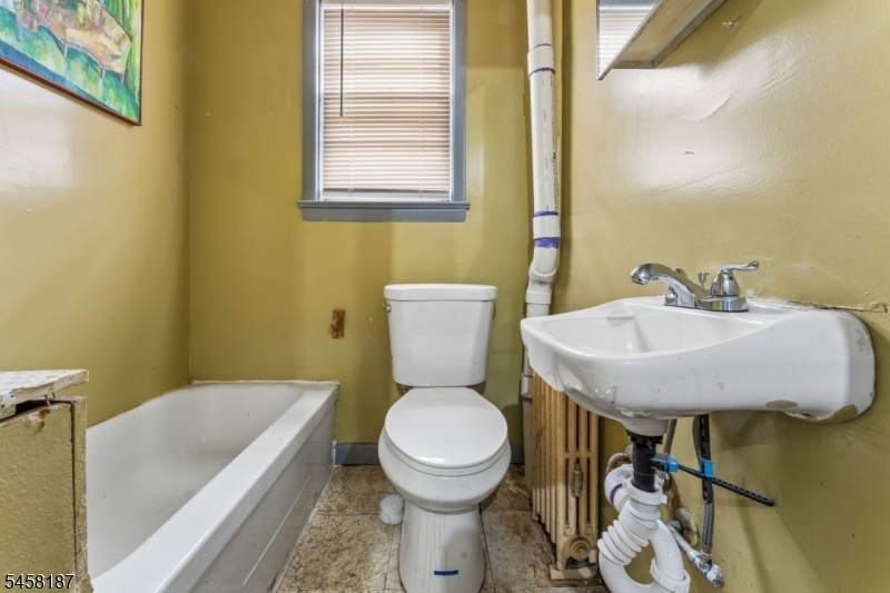 5 Cross St Property Photo 22