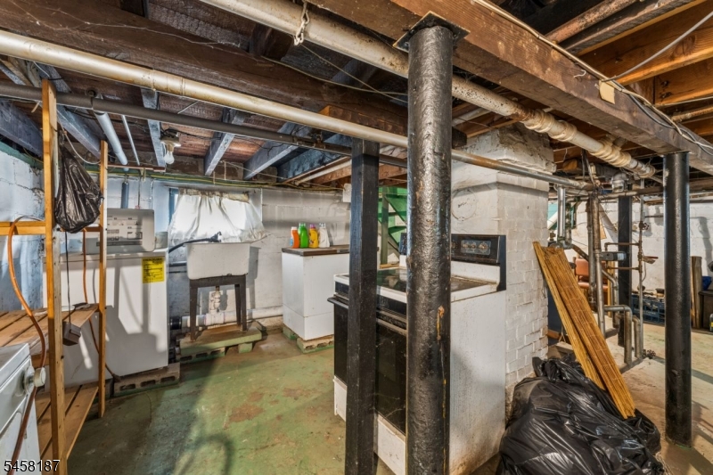 5 Cross St Property Photo 23