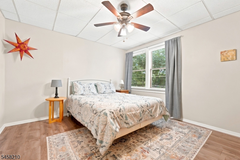 176 N Broadway Property Photo 17