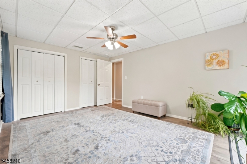 176 N Broadway Property Photo 21