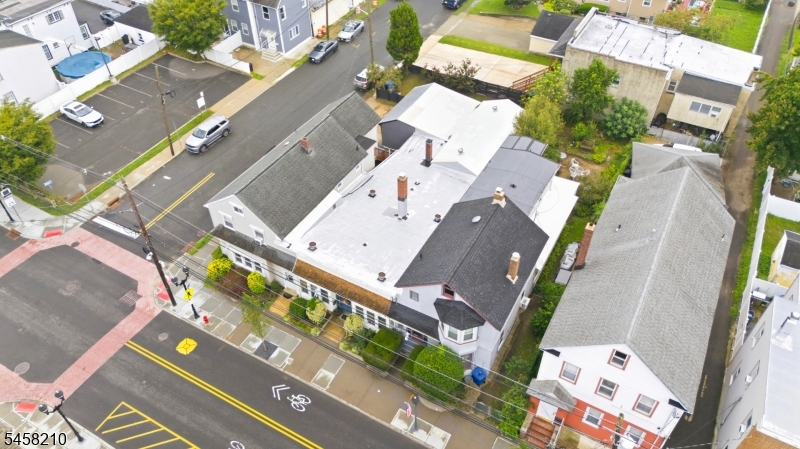 176 N Broadway Property Photo 30