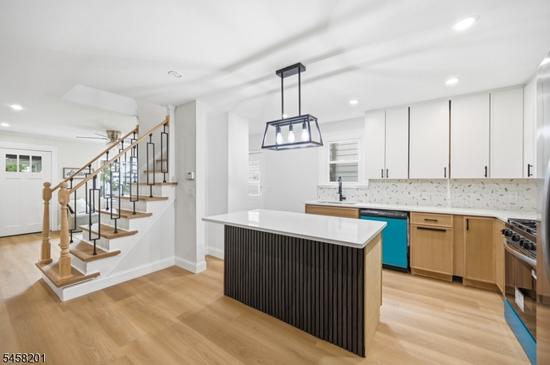 667 Allwood Rd Property Photo 11